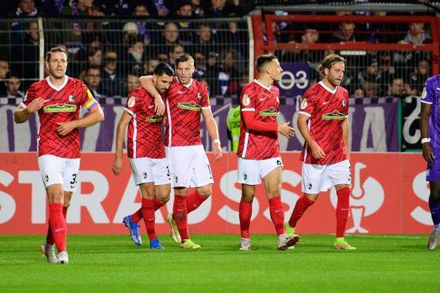 阿尔瓦雷斯22场欧冠11场首发 打进11球送4次助攻